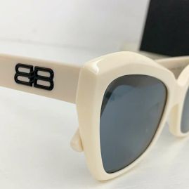 Picture of Balenciga Sunglasses _SKUfw54107506fw